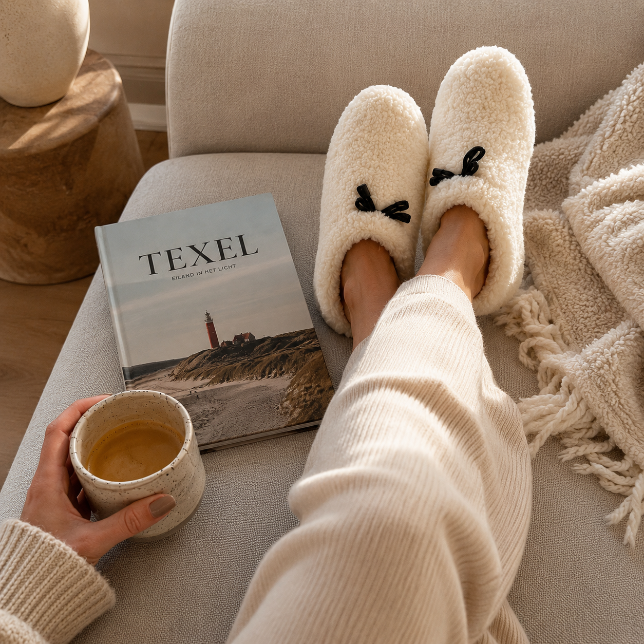 Bombose Sheepskin Wool Slippers Cream